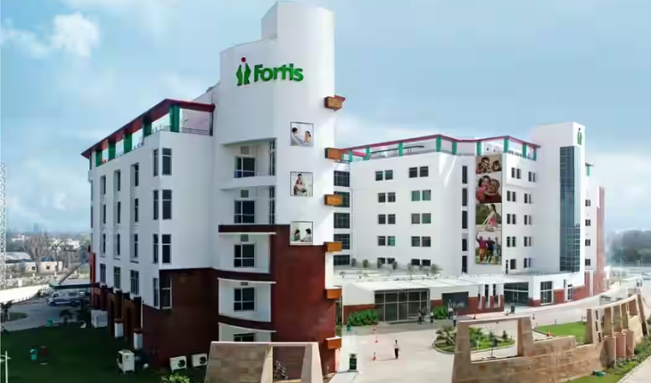 Service Provider of Fortis Hospital in New Delhi, Delhi, India.